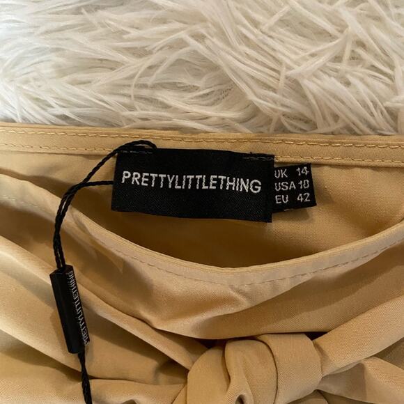🌻Pretty Little Thing Tie-front Mini Skirt Size 10 - Picture 3 of 6